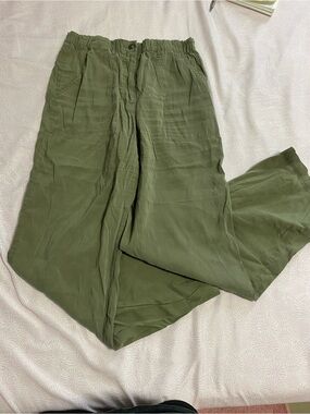 Max Studio Olive Green Lightweight Relaxed Chinos